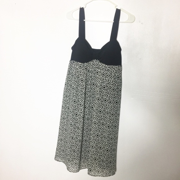 London Times Dresses & Skirts - London Times Black White Chiffon Sleeveless Dress